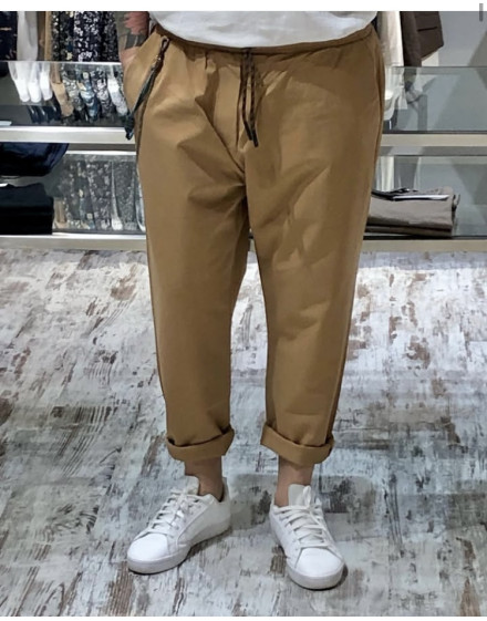 T-shirt U.R. basic col. beige